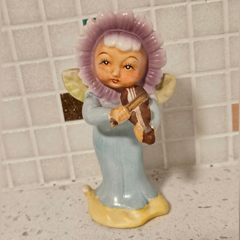Vintage Anthropomorphic Flower Girl Figurine